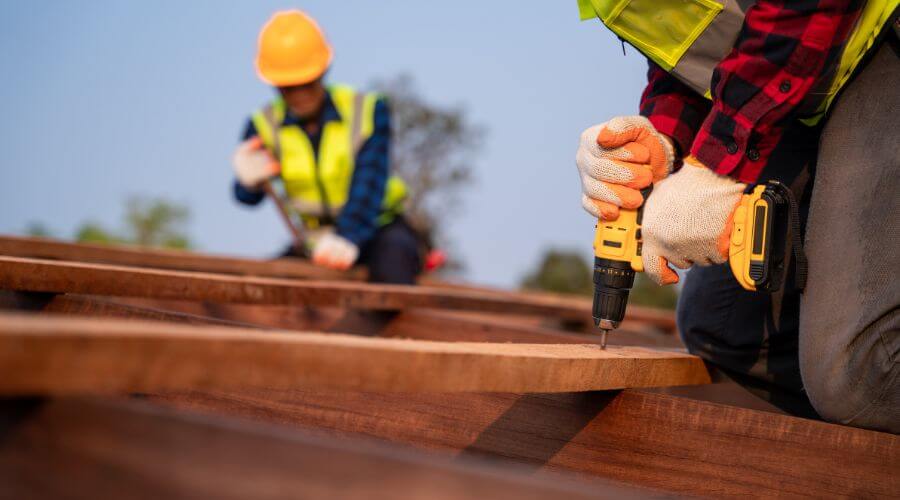 Professional gutter cleaning in Gas City, IN